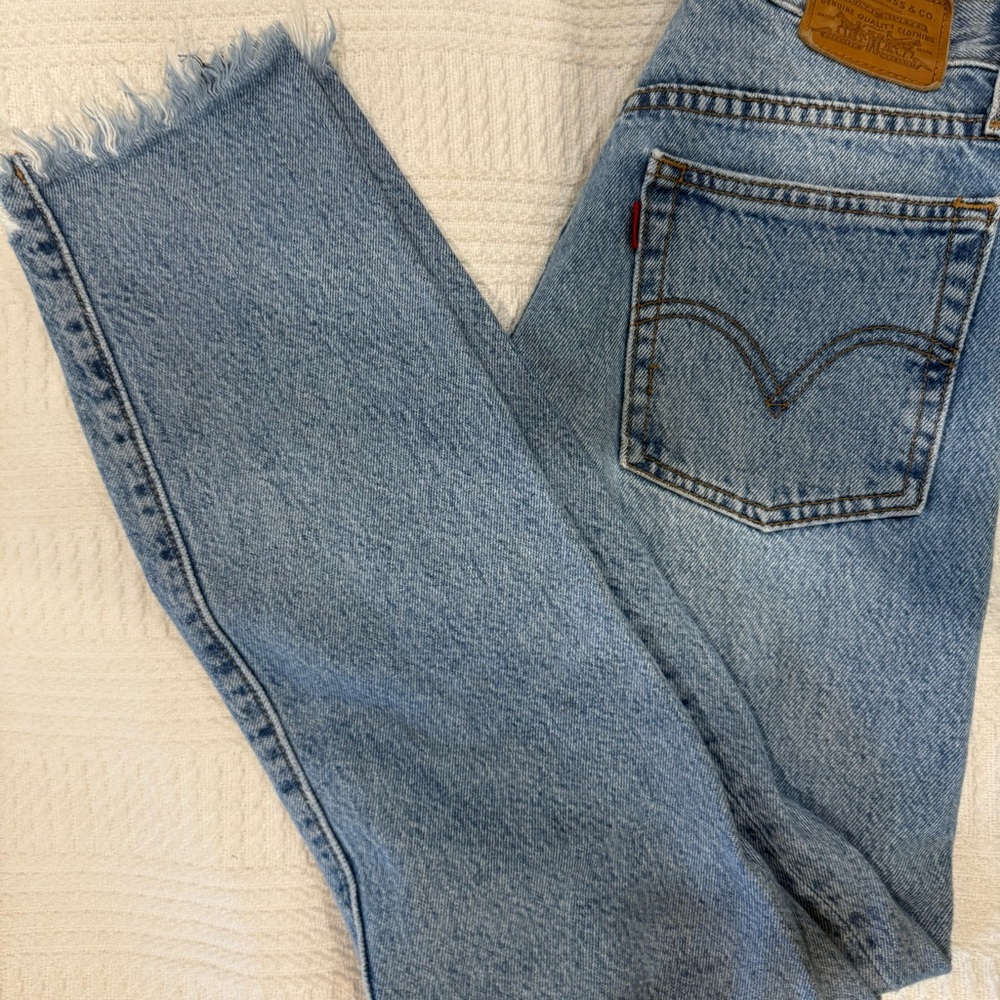 Levi High Rise Wedgie Jeans - light wash